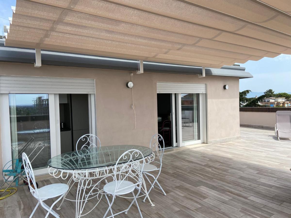 דירות Attico Panoramico Luxury Roma מראה חיצוני תמונה